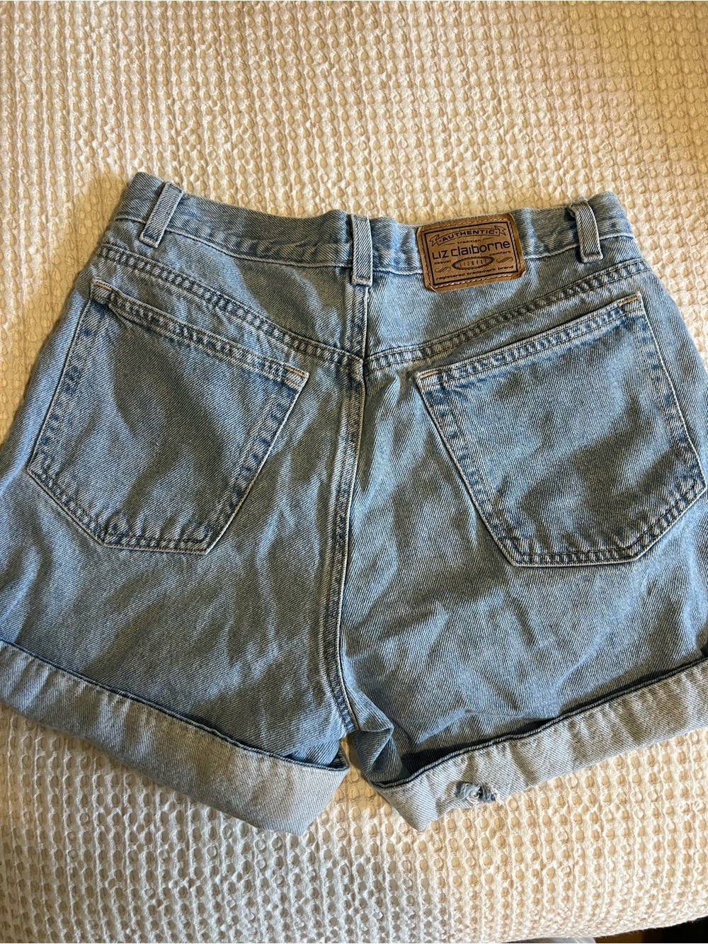 Liz Claiborne Light Blue High-Rise Rolled Hem Denim Shorts